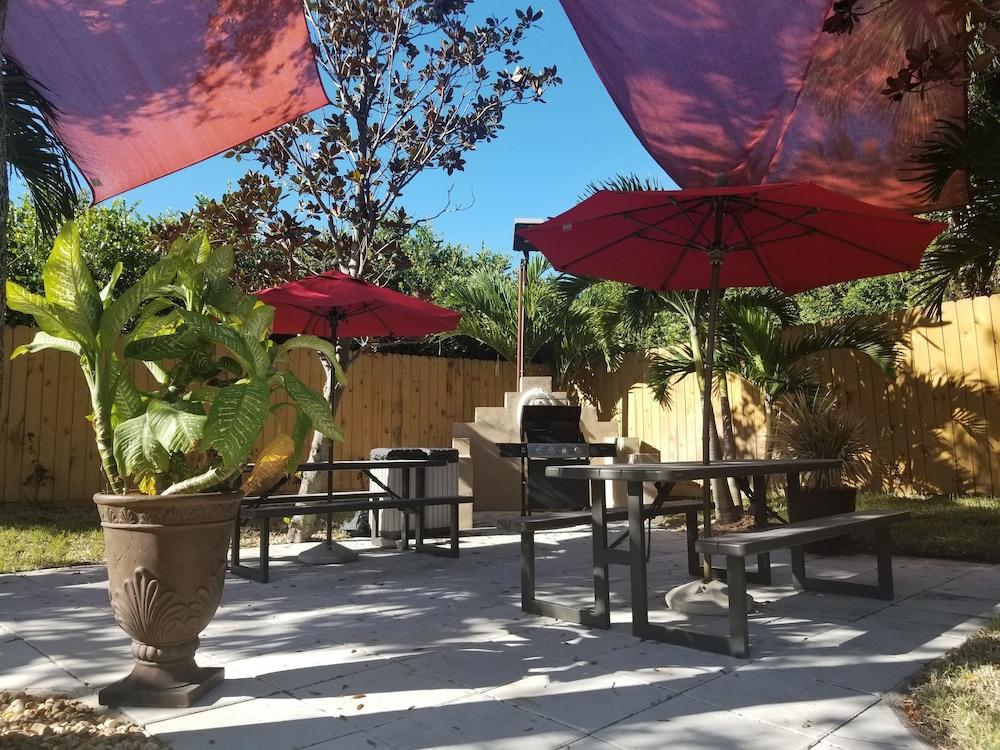 Hawthorn Extended Stay By Wyndham West Palm Beach Exterior foto